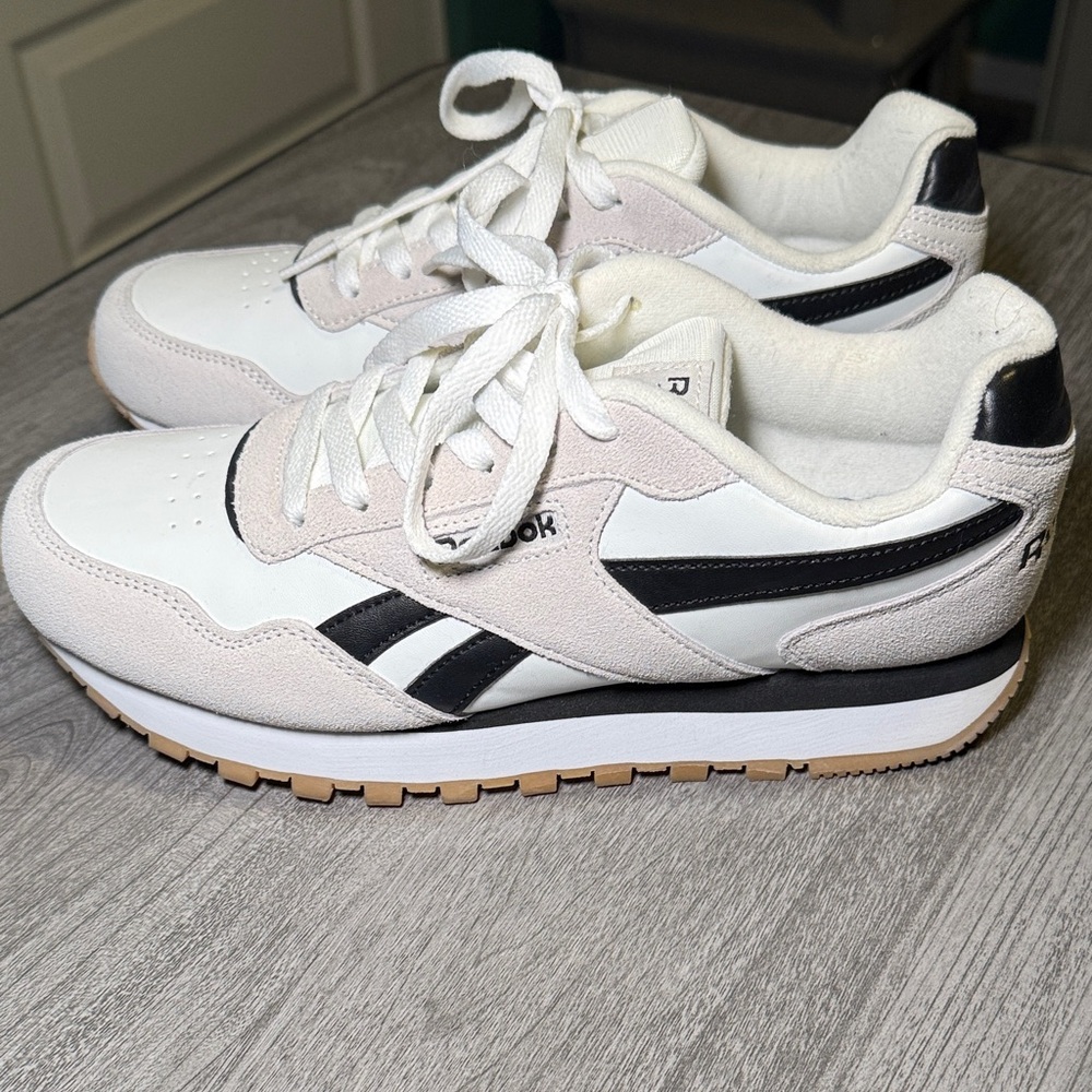 Reebok Classic Low-Top Sneakers in White, Black & Beige